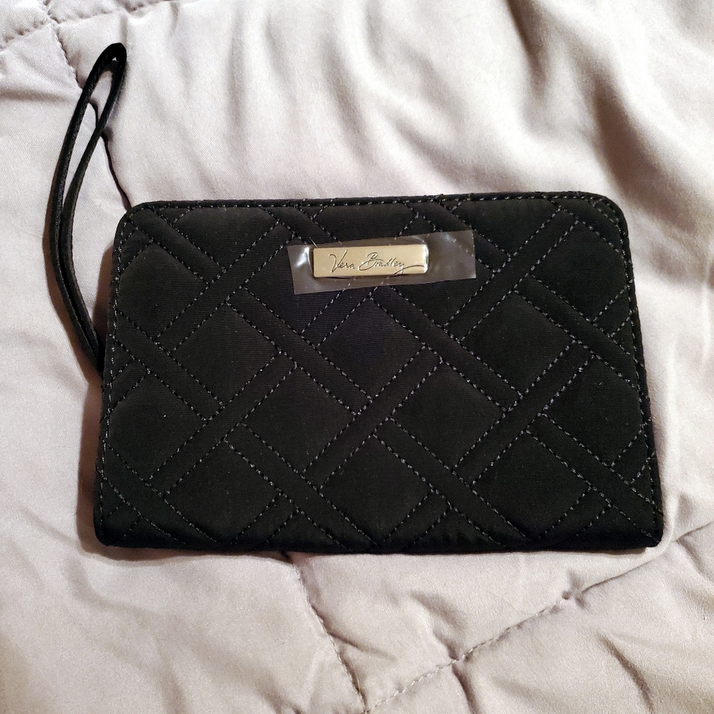 Vera Bradley Black Quilted Wristlet NWT
